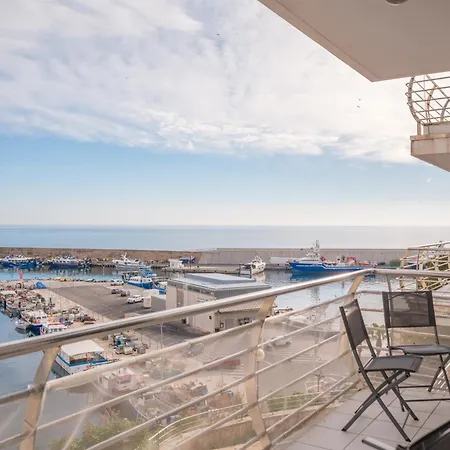 Atico Duplex Exclusivo Con Amplias Terrazas, Piscina Y Vistas Al Mar En Ametlla De Mar *